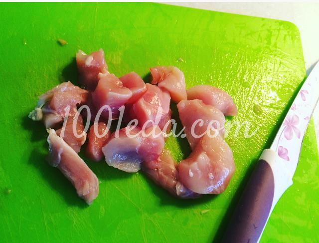 Картофельная бабка с курицей и грибами в глиняном горшочке: рецепт с пошаговым фото - Шаг №3