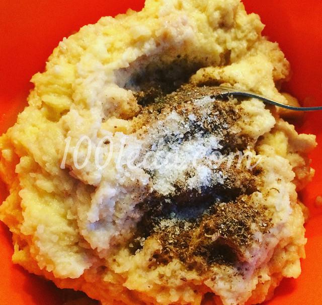 Картофельная бабка с курицей и грибами в глиняном горшочке: рецепт с пошаговым фото - Шаг №6