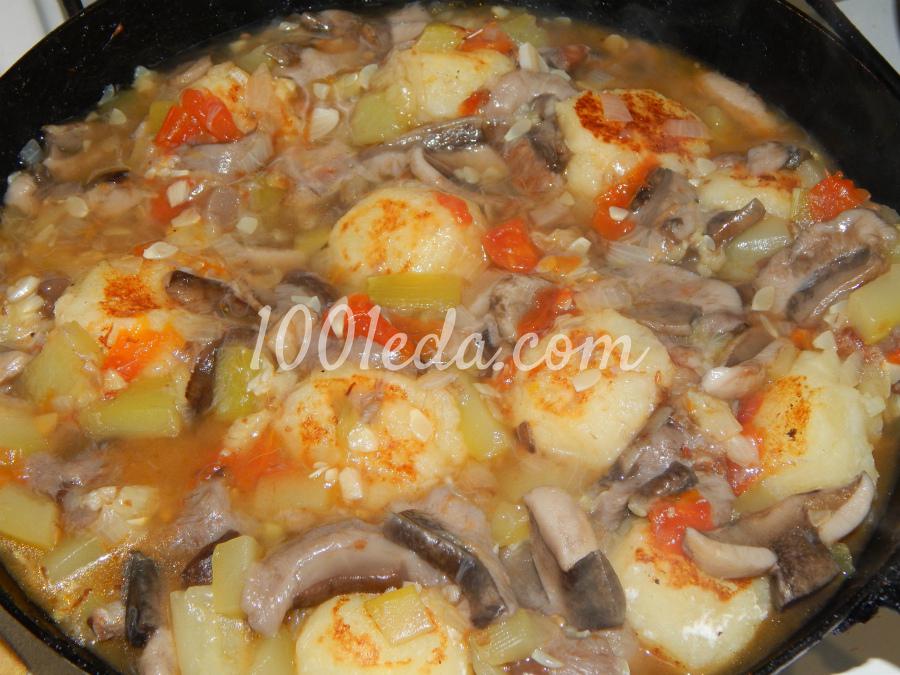 Картофельные шарики в грибо-овощной заливке: рецепт с пошаговым фото - Шаг №9