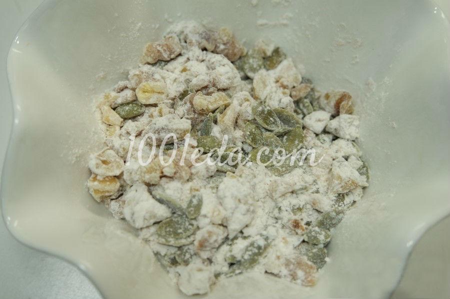 Кекс с цукини, орехом и тыквенными семечками: рецепт с пошаговым фото - Шаг №8
