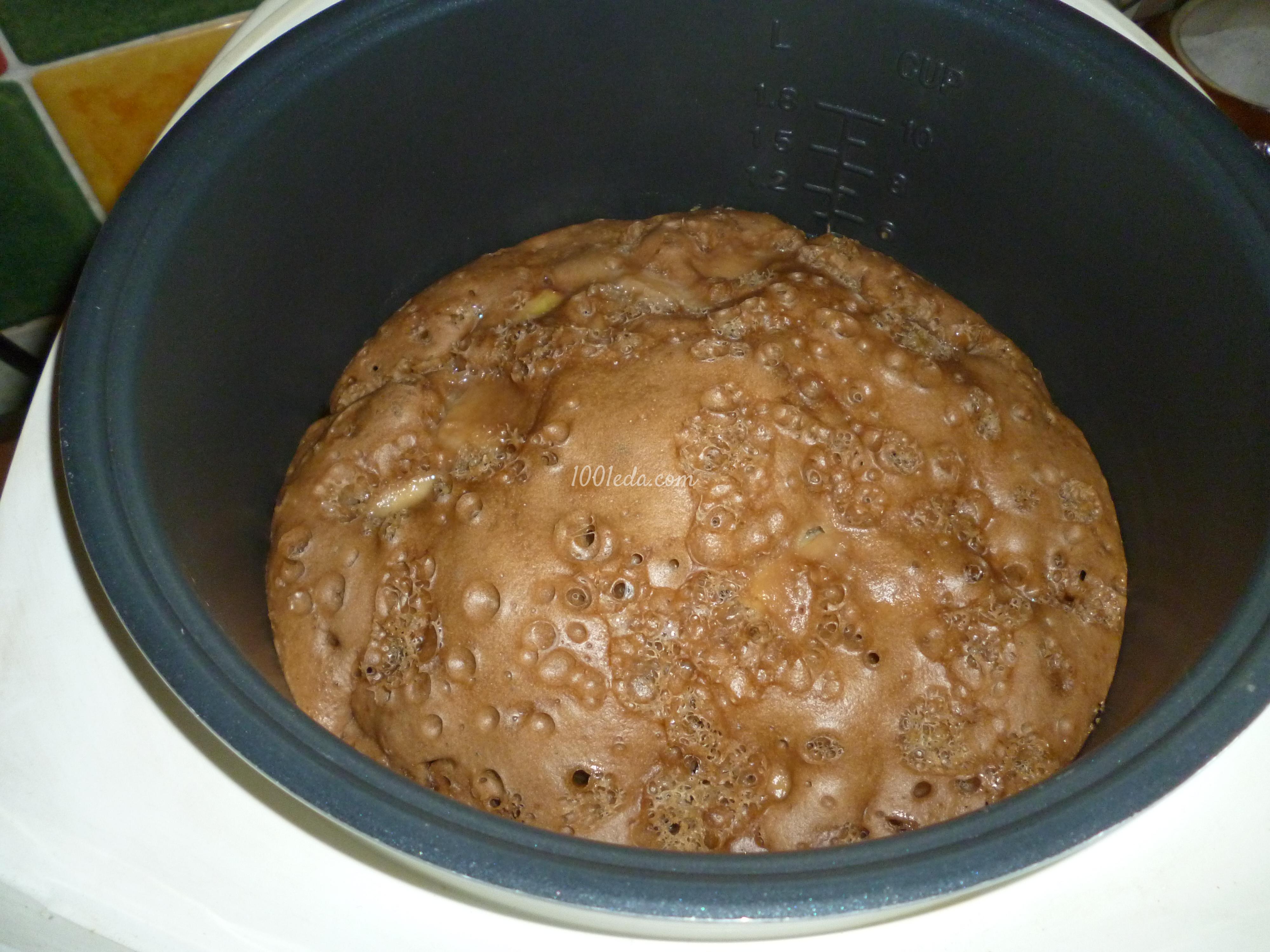Шоколадный пирог с яблоками и персиком в мультиварке: рецепт с пошаговым фото - Шаг №6