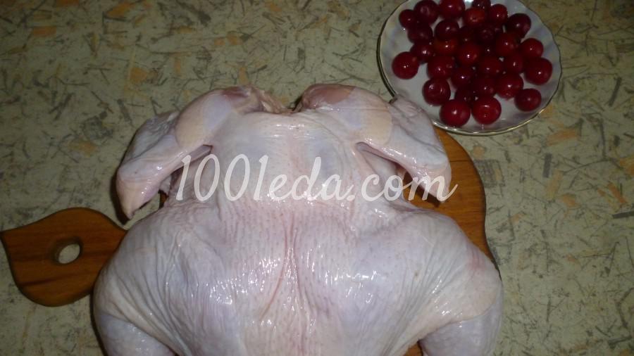 Курица, маринованная в вишне, под сыром с семечками: рецепт с пошаговым фото - Шаг №1