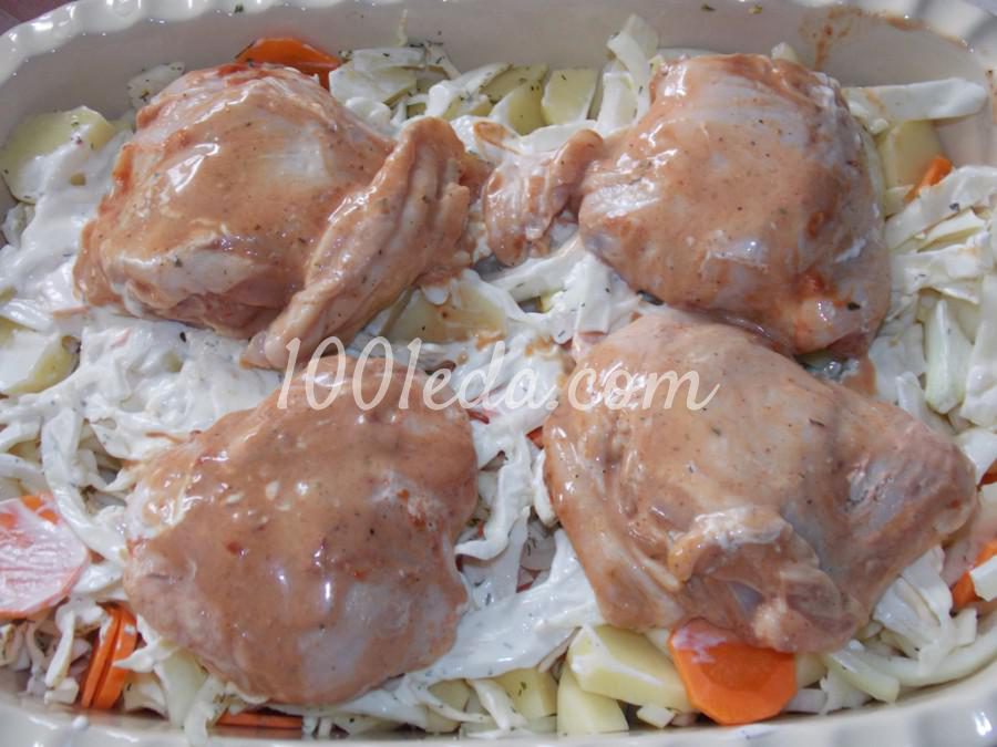 Курица на овощной подушке: рецепт с пошаговым фото - Шаг № 4 Курица на овощной подушке: рецепт с пошаговым фото - Шаг № 4
