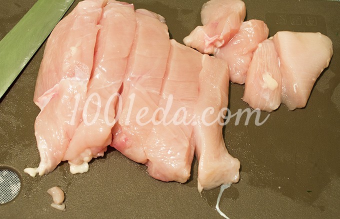 Куриные наггетсы в панировке из сухарей и яиц: рецепт с пошаговым фото - Шаг №2