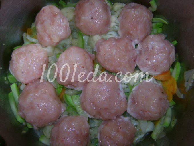 Куриные тефтели с овощами: рецепт с пошаговым фото - Шаг №3