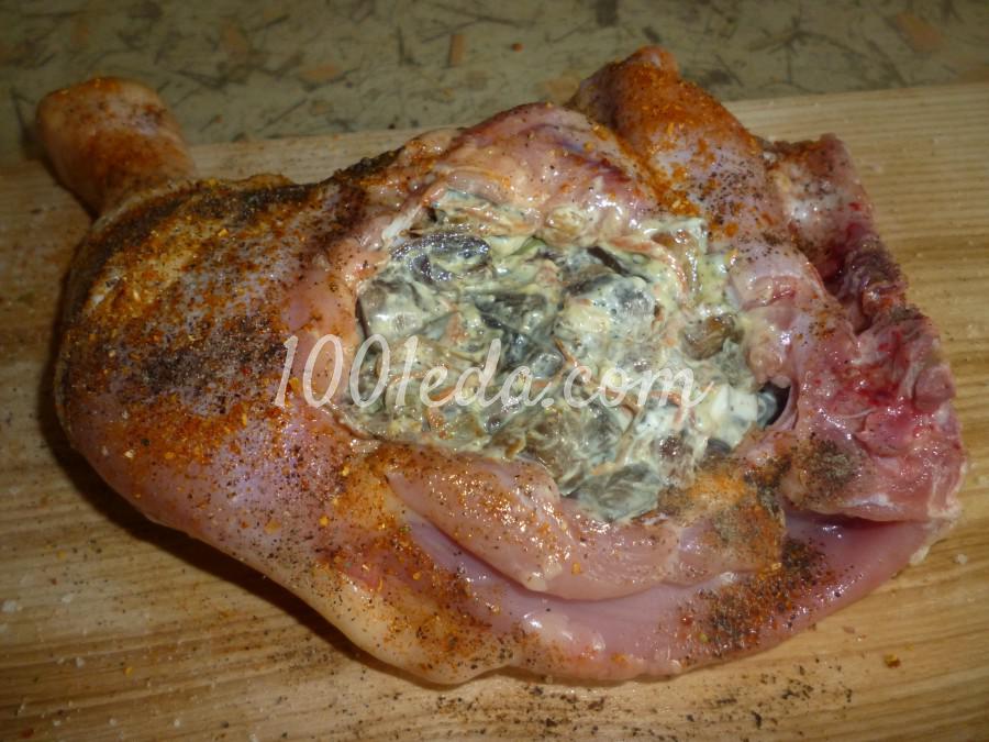 Ленивый фаршированный грибами окорочок в духовке: рецепт с пошаговым фото - Шаг №4