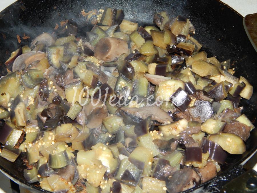 Макароны с грибно-баклажановым соусом со вкусом копченостей: рецепт с пошаговым фото - Шаг №5