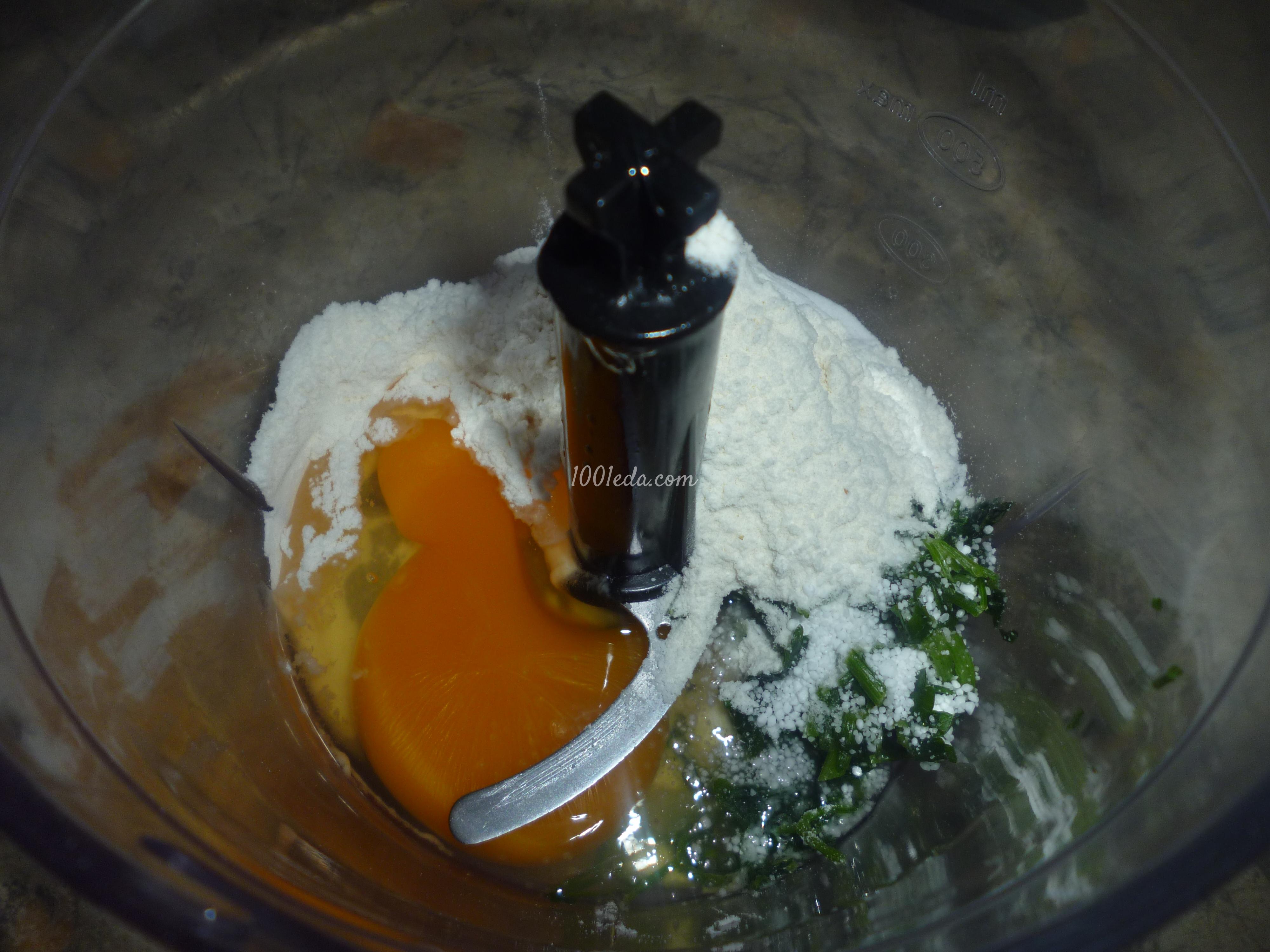 Мерлуза, маринованная в луке и жареная в зеленом кляре: рецепт с пошаговым фото - Шаг №3