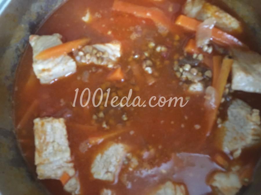 Мясо, тушёное в помидорном рассоле с гречкой Мясо, тушёное в помидорном рассоле с гречкой