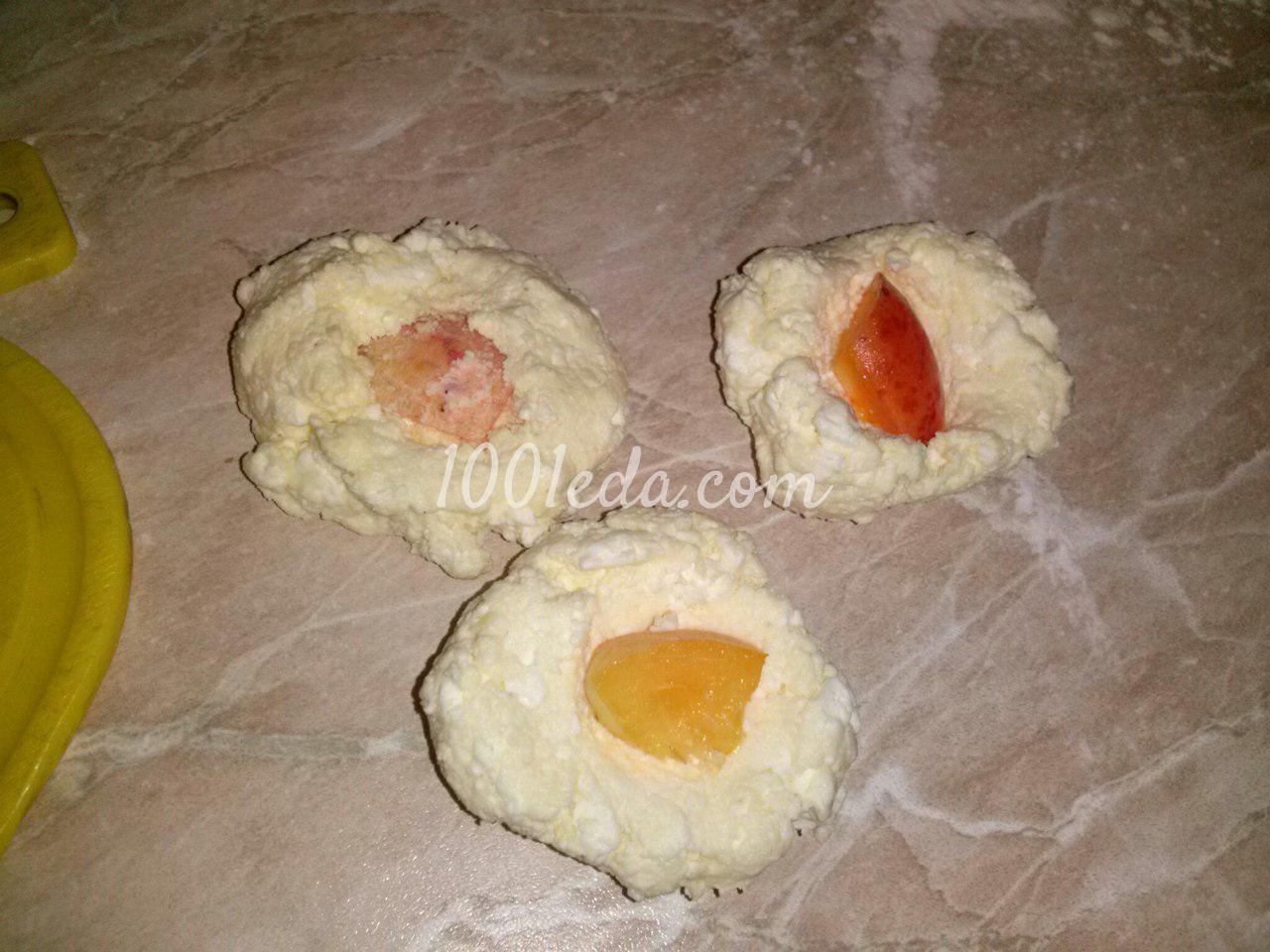 Нежные сырники с абрикосом для любимой доченьки Полиночки: рецепт с пошаговым фото - Шаг №2