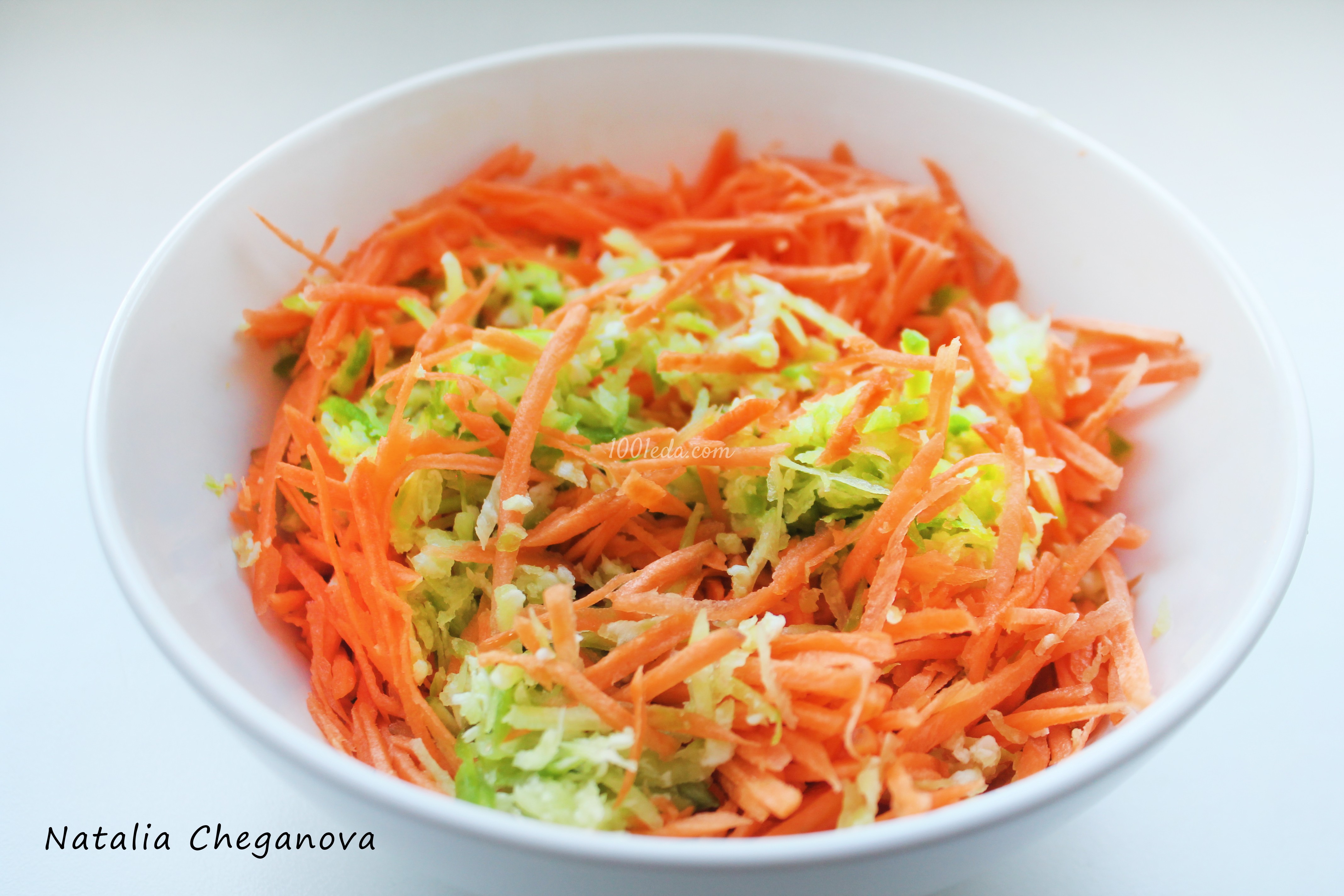 Нежный салат с фунчозой по-корейски: рецепт с пошаговым фото - Шаг №2
