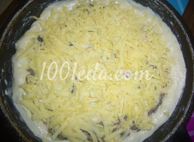 Открытый дрожжевой пирог с грибами и беконом: рецепт с пошаговым фото - Шаг №10