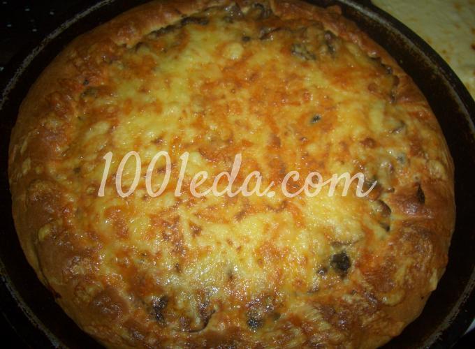 Открытый дрожжевой пирог с грибами и беконом: рецепт с пошаговым фото - Шаг №11