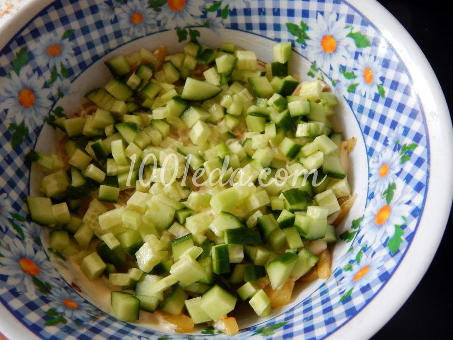 Овощной салат с жареным картофелем: рецепт с пошаговым фото - Шаг №7