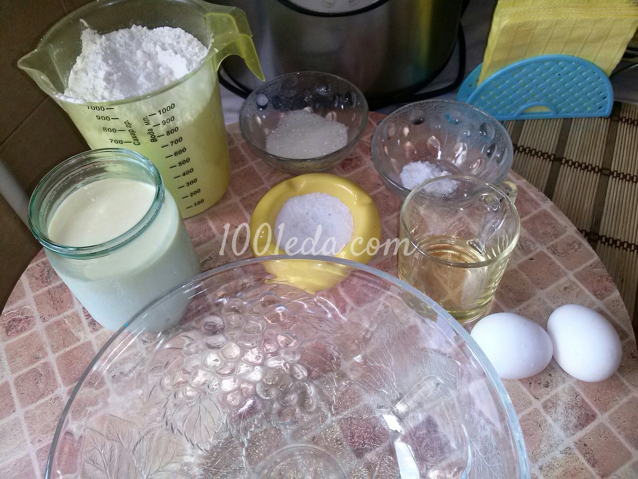 Пышные кефирные пирожки с картофелем и укропом: рецепт с пошаговым фото - Шаг №1