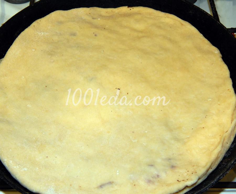 Песочный пирог с маринованной капустой и яйцом: рецепт с пошаговым фото - Шаг №8