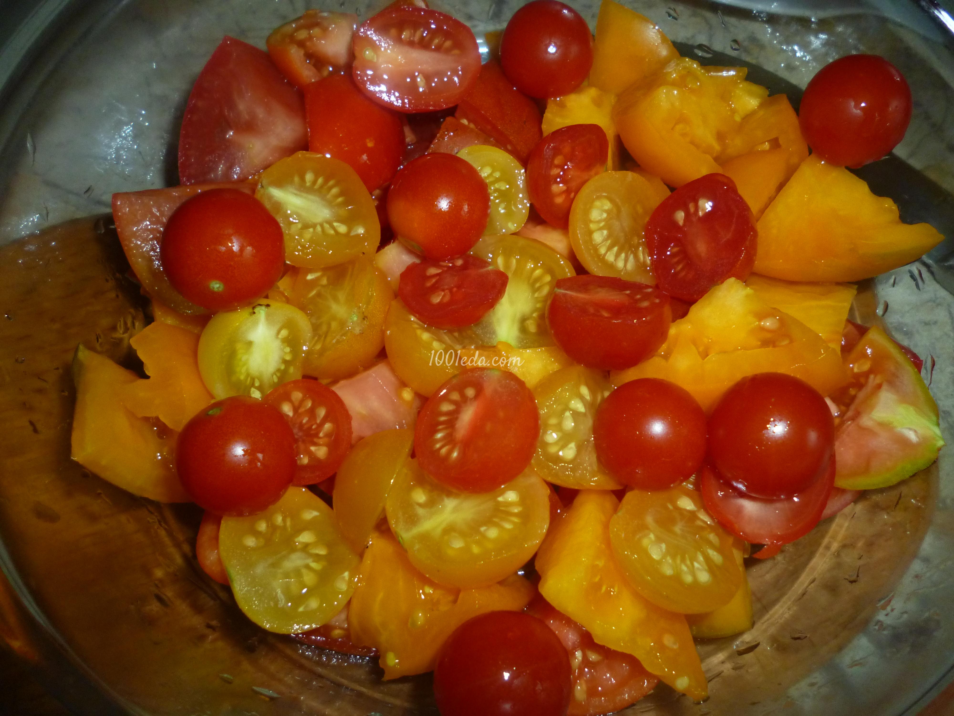 Пикантный салатик с помидорами и перцем: рецепт с пошаговым фото - Шаг №1