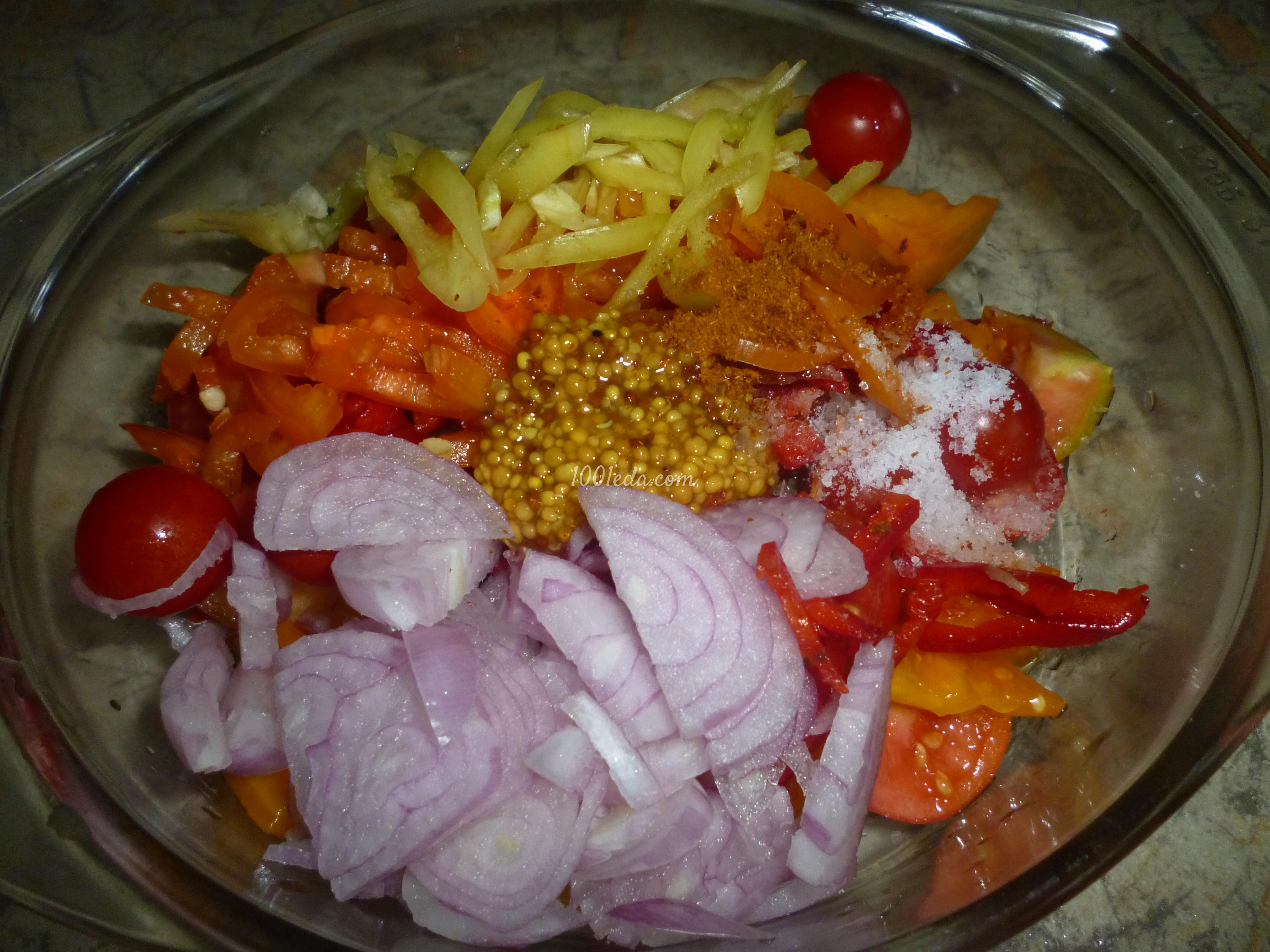 Пикантный салатик с помидорами и перцем: рецепт с пошаговым фото - Шаг №2