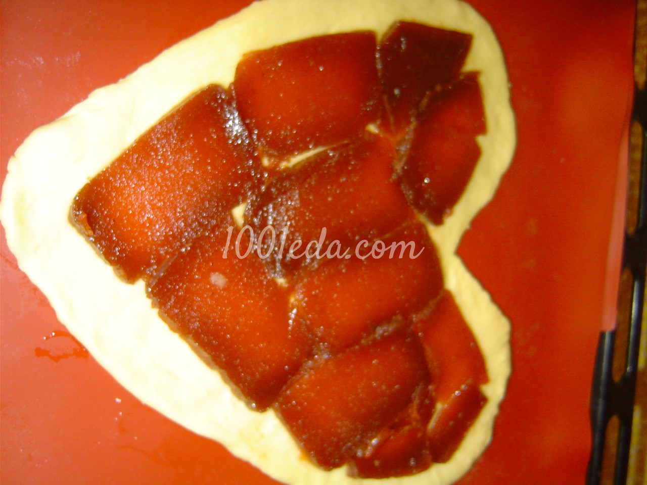 Пирог с прессованным яблочным повидлом Сердечный: рецепт с пошаговым фото- Шаг №12