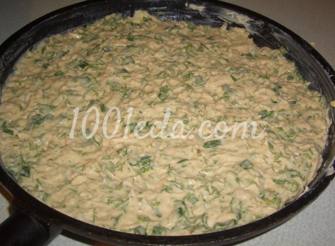 Пресный пирог с куриным филе, зеленым луком под сырной корочкой: рецепт с пошаговым фото - Шаг №5