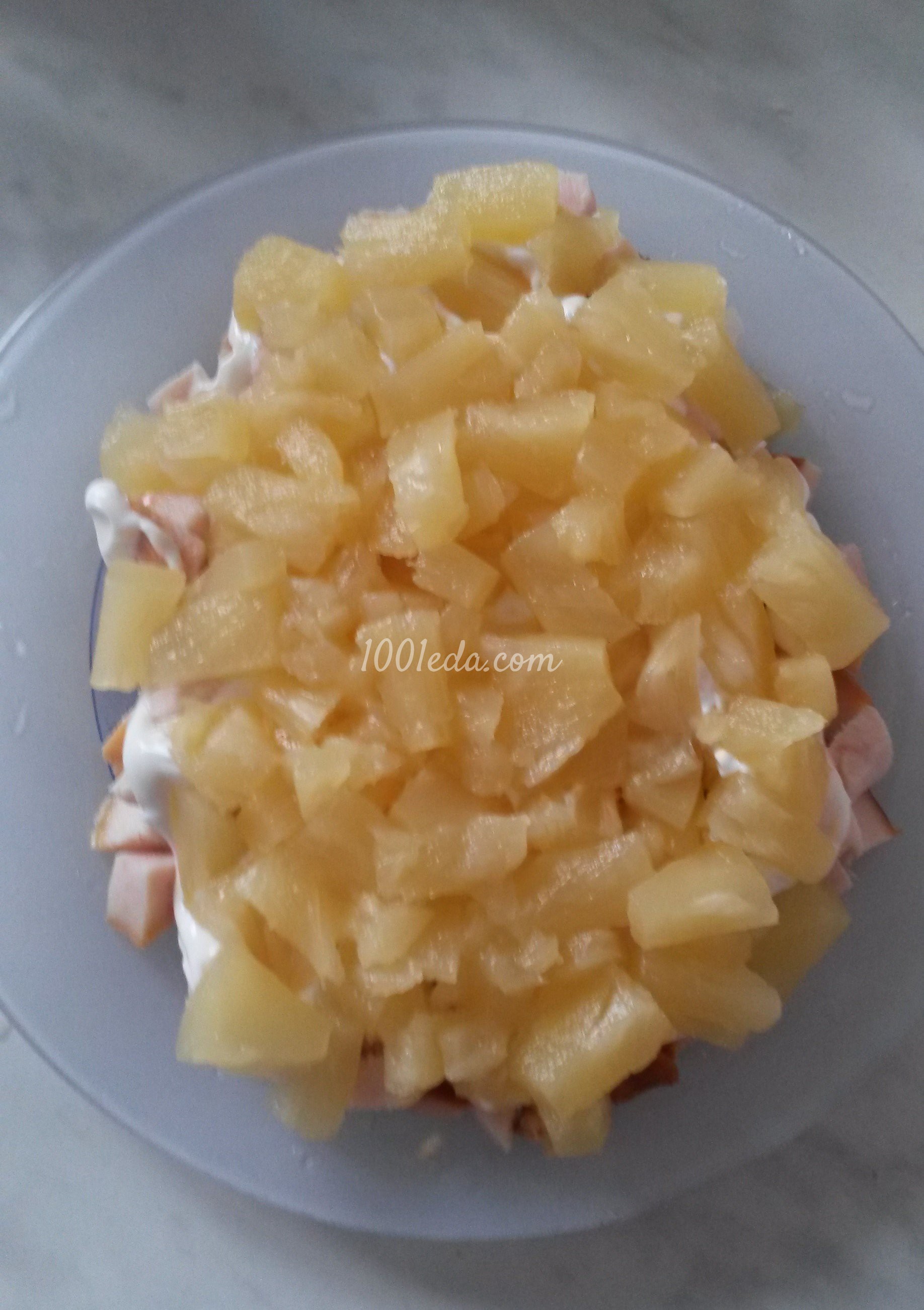 Простой салатик с ананасами на пасху: рецепт с пошаговым фото - Шаг №2