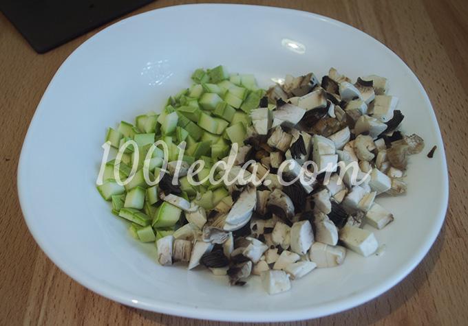 Рулетики из кабачков с грибами и сыром: рецепт с пошаговым фото - Шаг №7