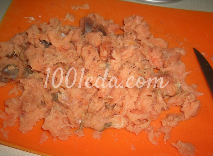 Шарики из красной рыбы в зеленом соусе: рецепт с пошаговым фото - Шаг №1