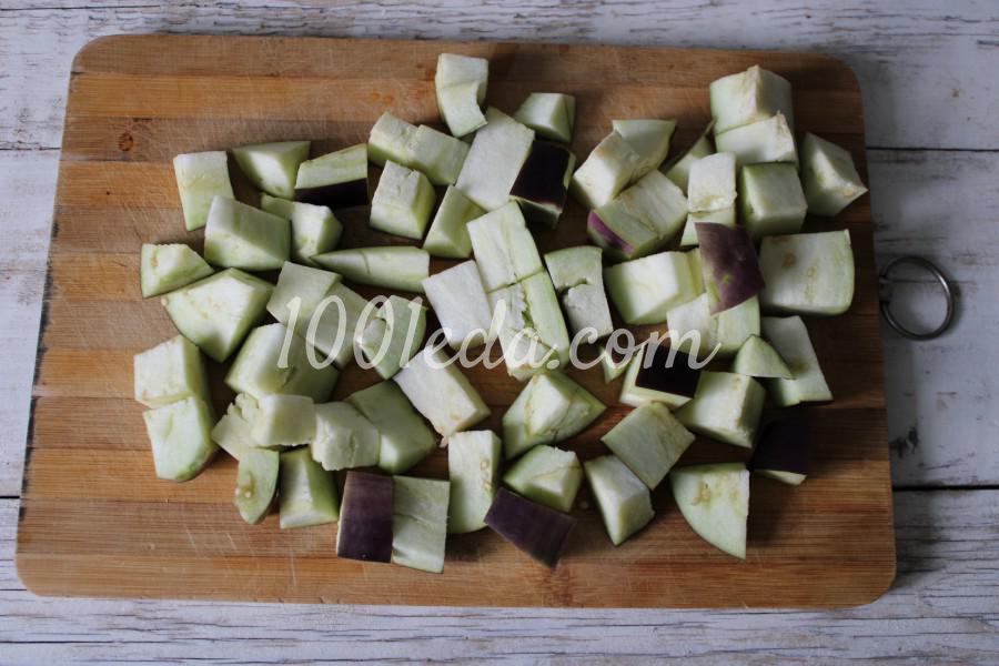 Салат из баклажановых кубиков со свежими овощами: пошаговый с фото - Шаг №2
