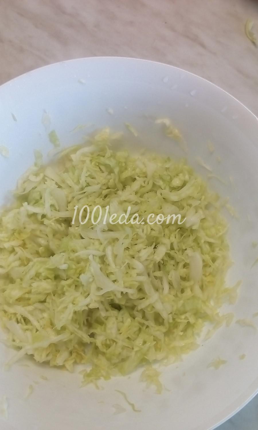 Салат из белокочанной капусты и сельдерея с заправкой из бальзамического уксуса: пошаговое фото - Шаг №2