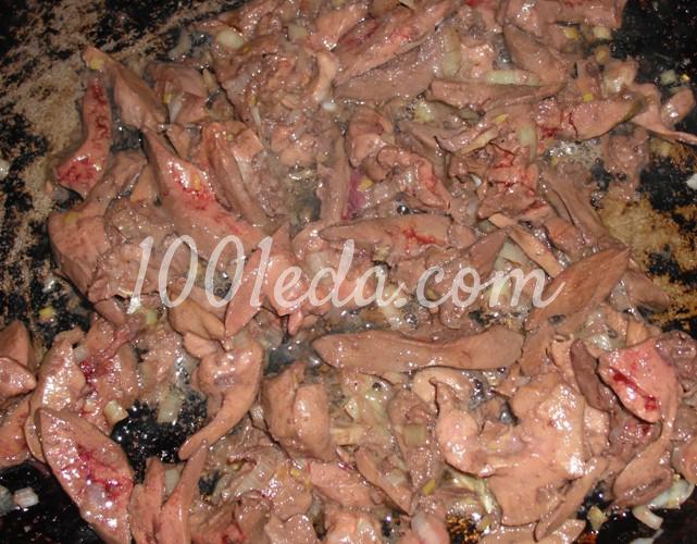 Салат с куриной печенью и грибами: рецепт с пошаговым фото - Шаг №3