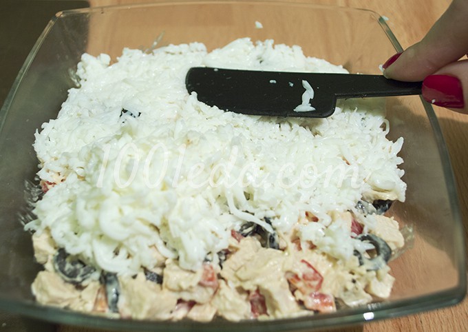 Салат с куриным филе и маслинами Нежный: рецепт с пошаговым фото - Шаг №13