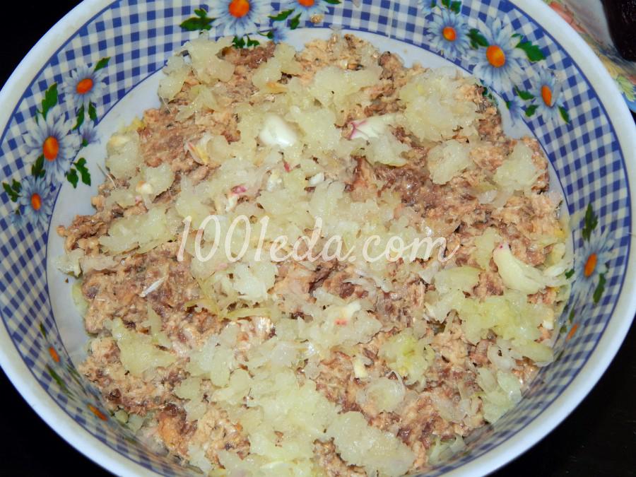 Салат с рыбными консервами и свеклой: рецепт с пошаговым фото - Шаг №4