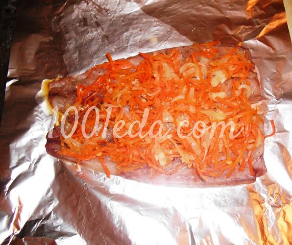 Скумбрия, фаршированная овощами и запеченная в фольге: рецепт с пошаговым фото - Шаг №4 Скумбрия, фаршированная овощами и запеченная в фольге: рецепт с пошаговым фото - Шаг №4