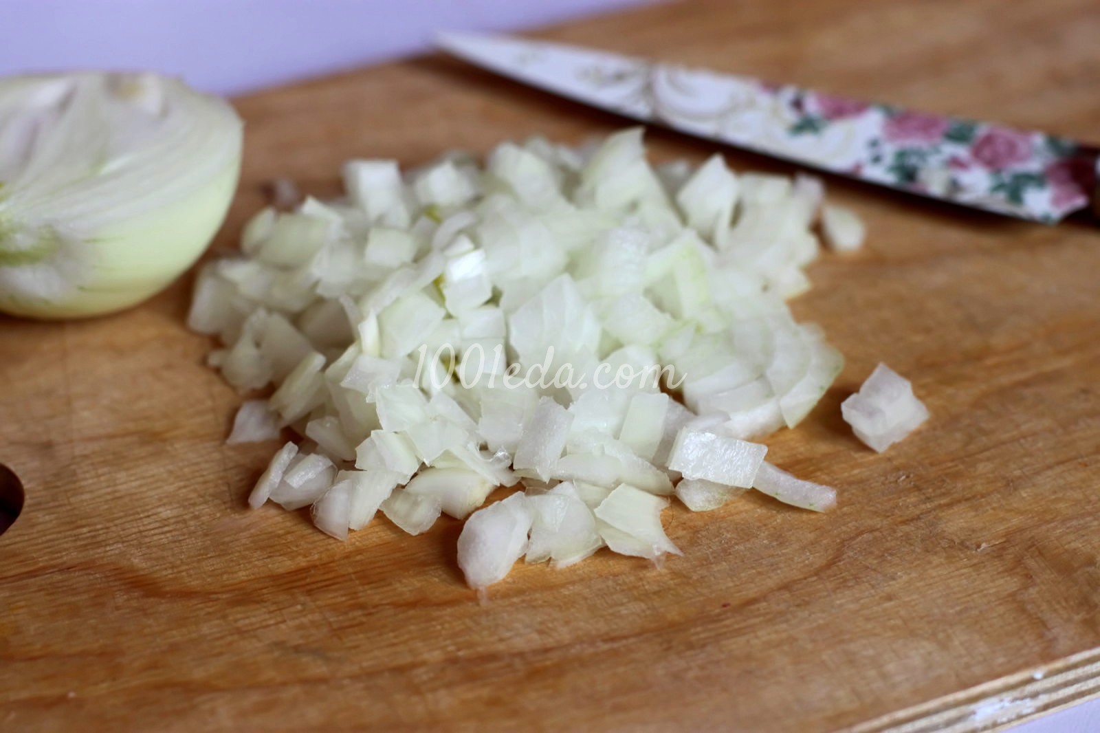 Суп с куриной грудкой,чечевицей и картофелем в мультиварке: рецепт с пошаговым фото - Шаг №2