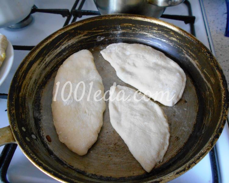 Тонкие пирожки с картофельным пюре на постном тесте: пошаговое фото - Шаг №5