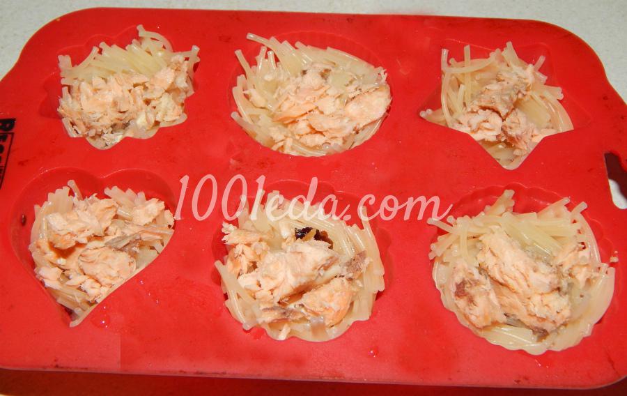 Вермишелево-картофельное суфле с красной рыбой: рецепт с пошаговым фото - Шаг №3