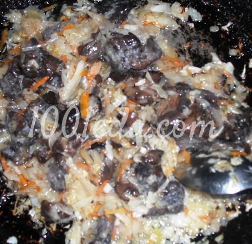 Вэрзере (молдавские слоеные пирожки) с капустой и грибами: рецепт с пошаговым фото - Шаг №10