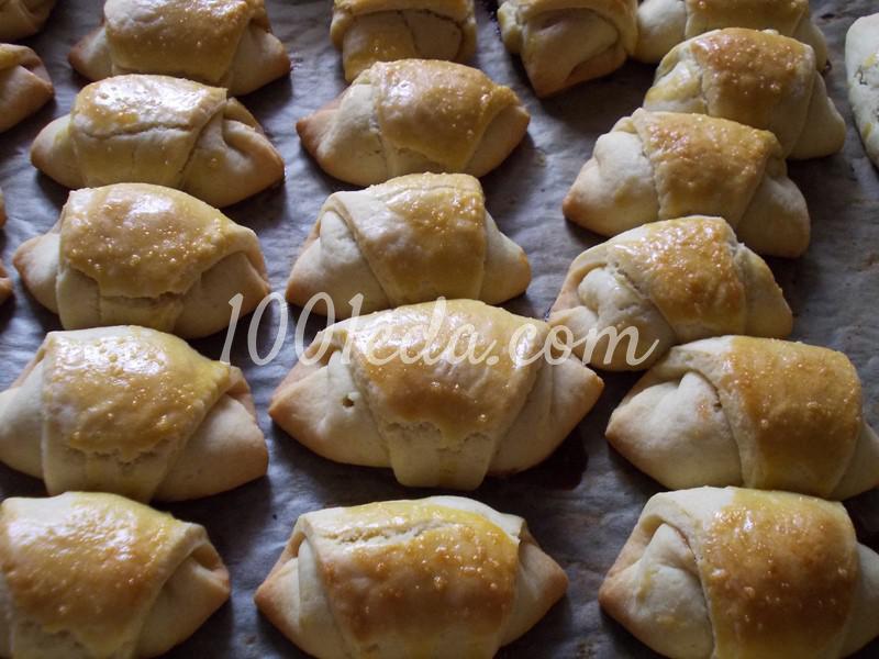 Вкусные и быстрые рогалики на сметане и смальце - Шаг №8 Вкусные и быстрые рогалики на сметане и смальце - Шаг №8