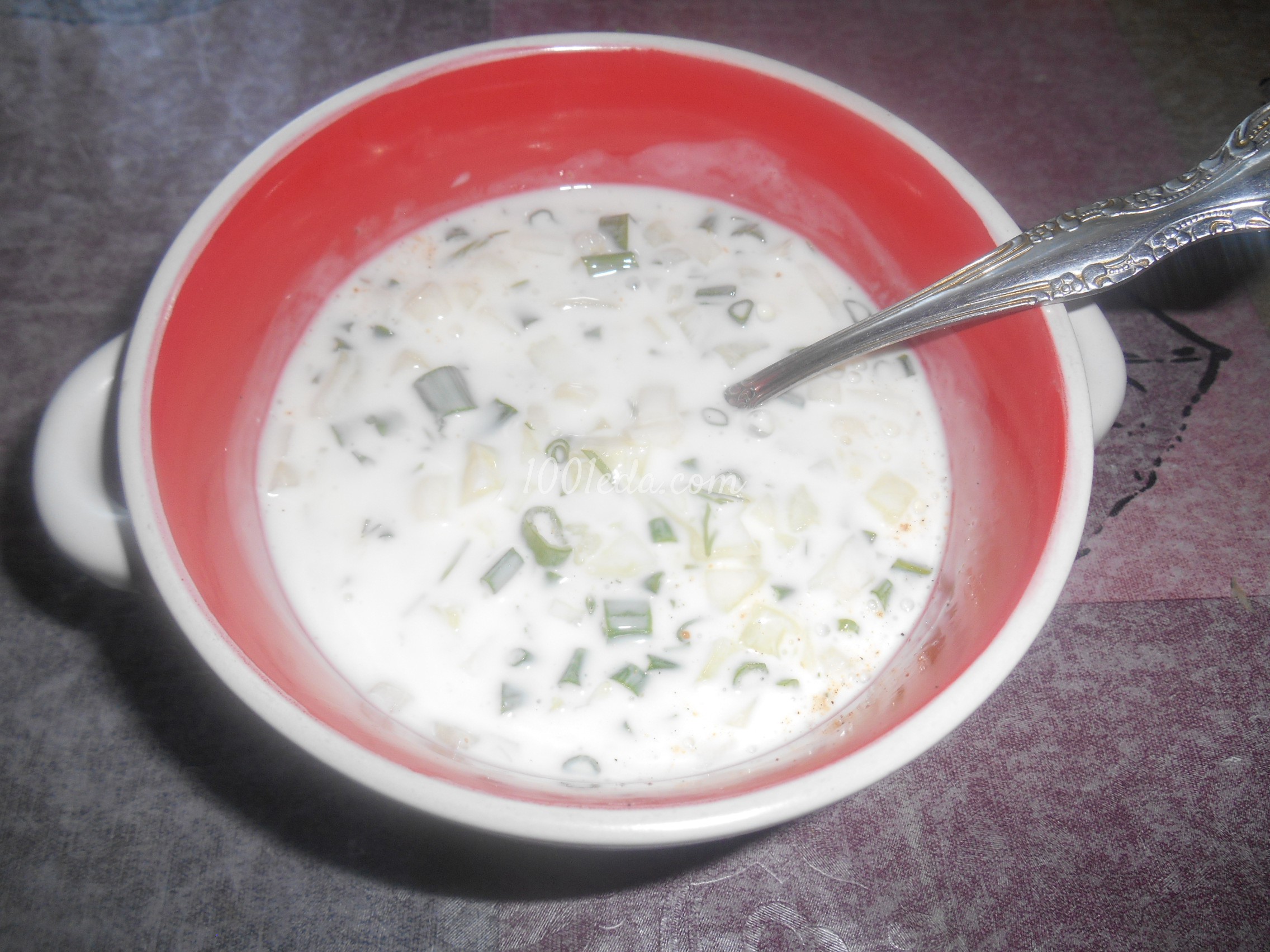 Холодный суп с зеленью и огурцом на кефире - Шаг №6