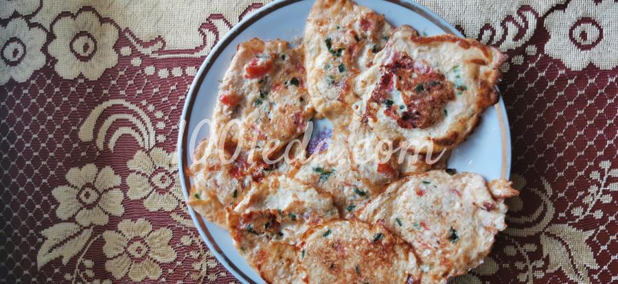 Яичные блинчики с мясом куриной грудки и томатами: пошаговое фото - Шаг №8 Яичные блинчики с мясом куриной грудки и томатами: пошаговое фото - Шаг №8