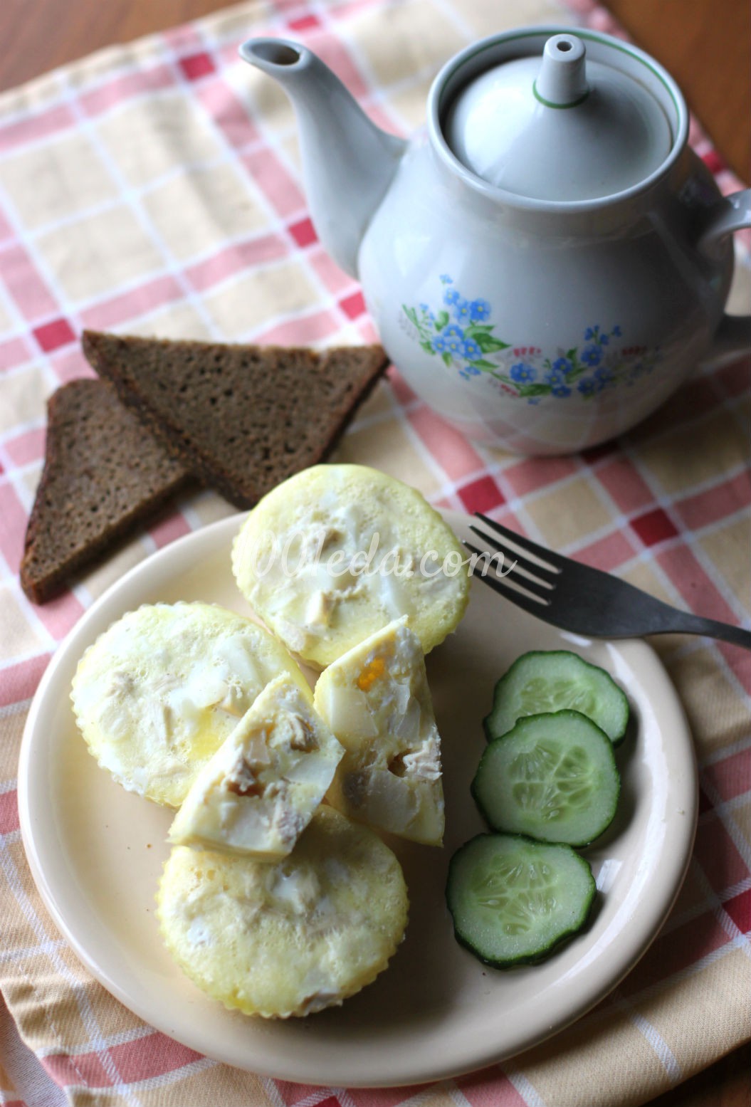 Яичные кексы с куриной грудкой, картофелем и пармезаном в мультиварке: рецепт с пошаговым фото - Шаг №6