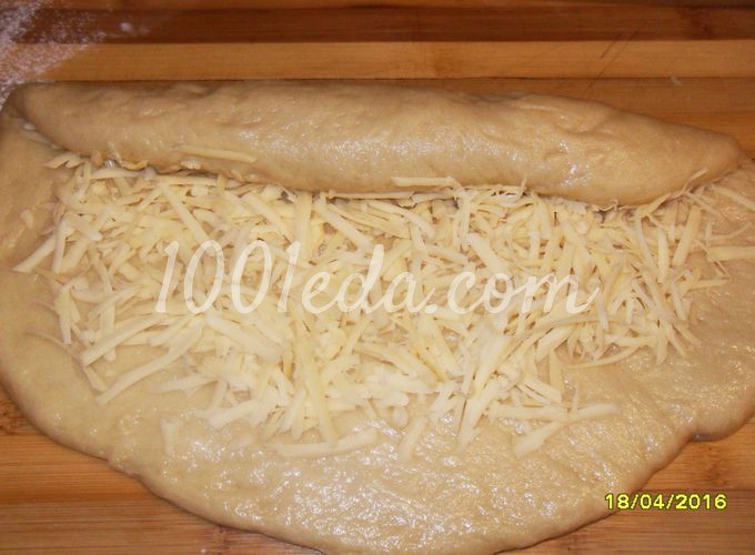 Закусочный пирог с сыром для пикника: рецепт с пошаговым фото - Шаг №5