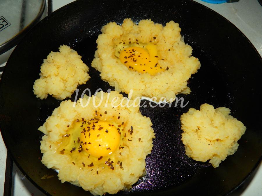 Запеченные картофельные веночки с яичницей для детей: рецепт с пошаговым фото - Шаг №2