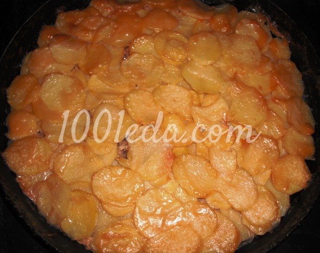 Запеканка Праздничная с мясом и картофелем под творожно-сливочным соусом: рецепт с пошаговым фото - Шаг №12