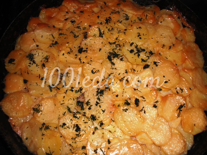 Запеканка Праздничная с мясом и картофелем под творожно-сливочным соусом: рецепт с пошаговым фото - Шаг №13