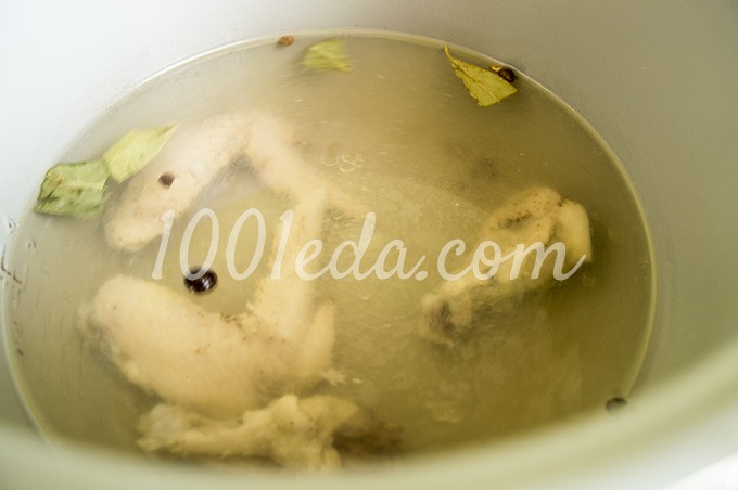Зеленый суп с яйцом пашот в мультиварке: рецепт с пошаговым фото - Шаг №6