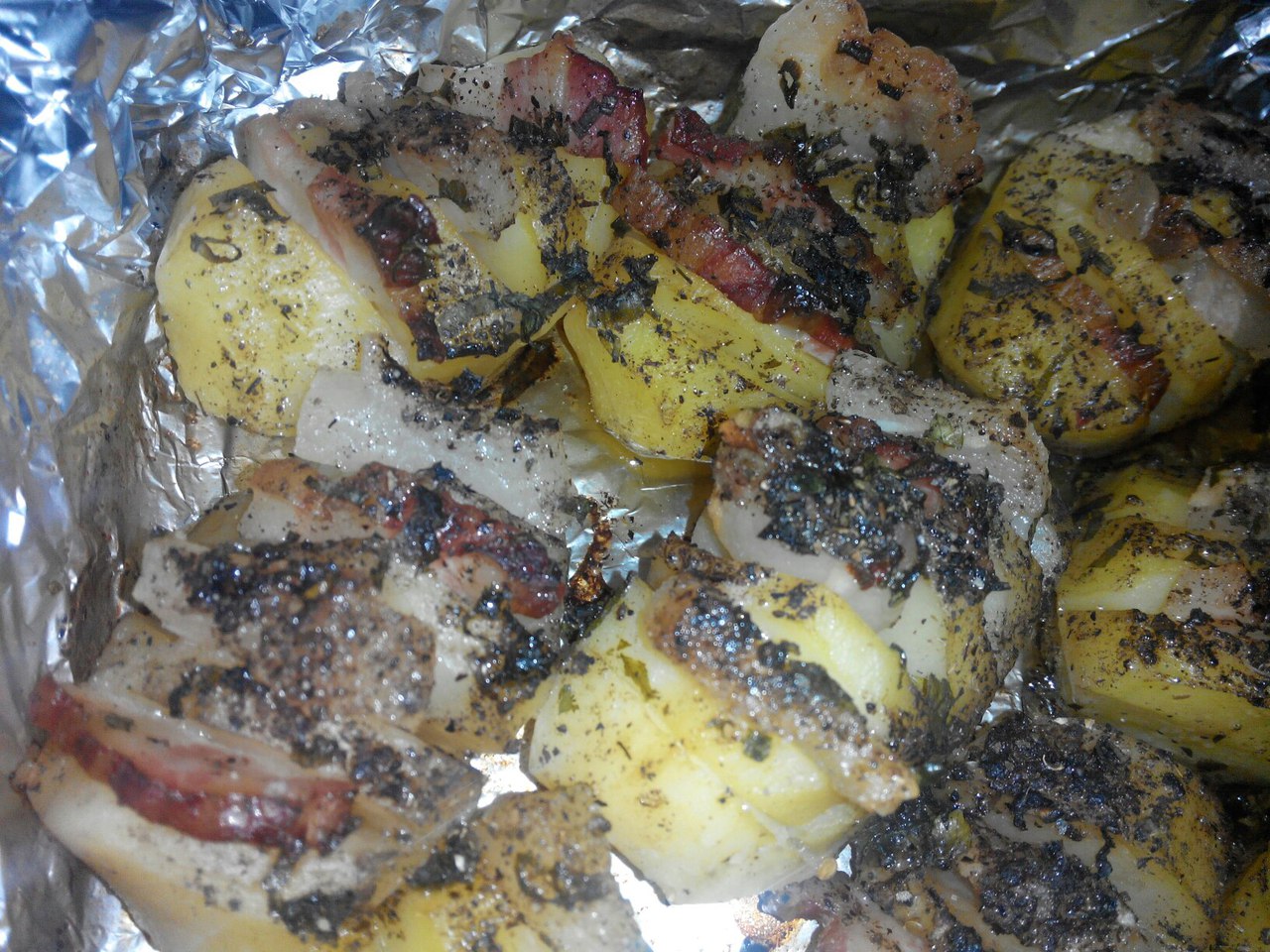 Ароматная картошка в духовке с салом: рецепт с пошаговым фото 