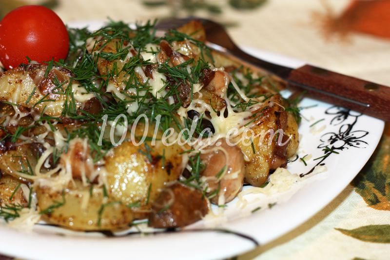 Жареная картошка с мясом и грибами под сыром с зеленью: рецепт с пошаговым фото