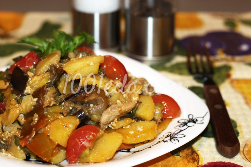 Ароматное овощное рагу с куриной грудкой в духовке: рецепт с пошаговым фото