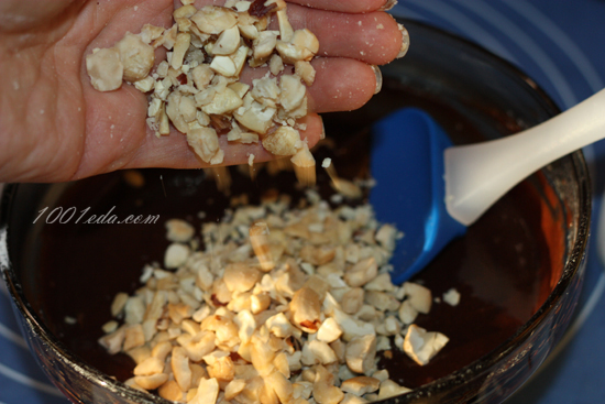 Маффины Минибрауни с орехами и вяленой вишней: рецепт с пошаговым фото